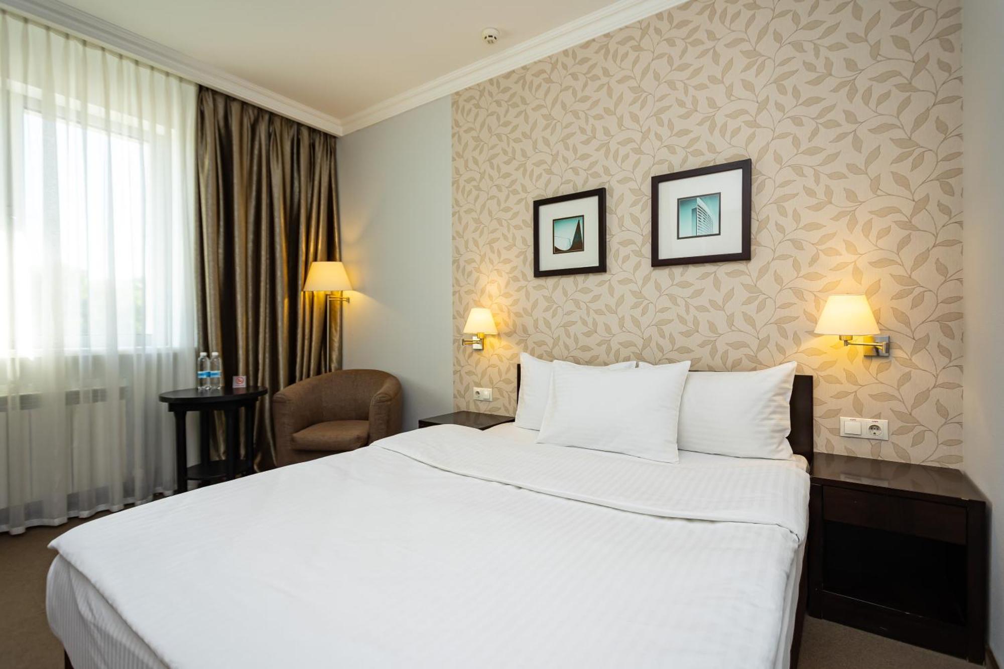 Riverside- Hotel And Mice Cernihiv Exterior foto